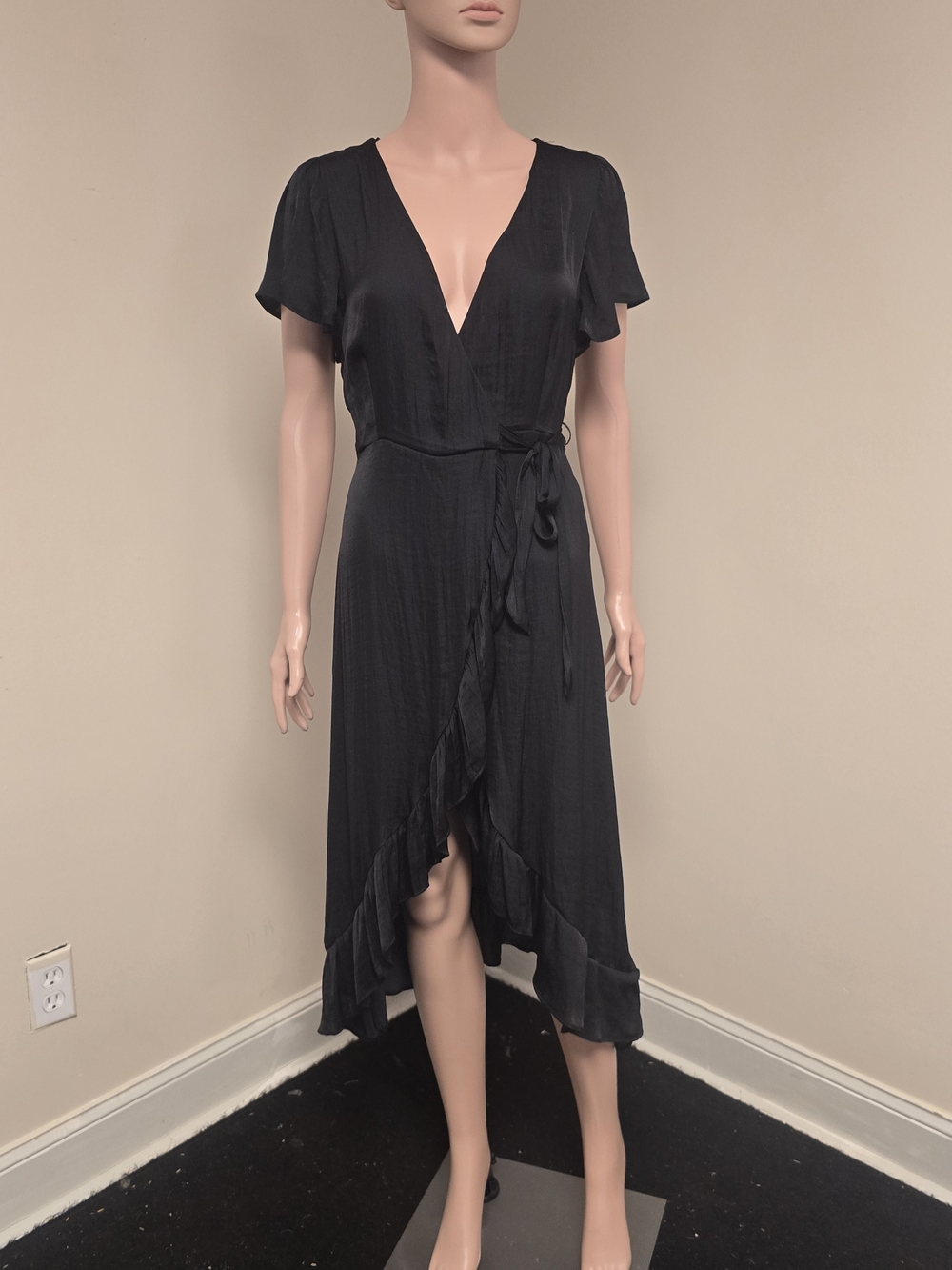 Francesca's Collections Black Wrap Midi Dress with Ruffle Hem